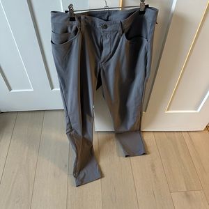Lululemon 33x32 Gray barely worn ABC pants. I have them in Navy as well.